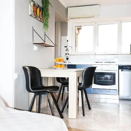 Beautiful View With Big Terrace Apartment *